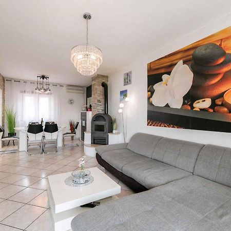 Apartment In Crikvenica 39210 Εξωτερικό φωτογραφία