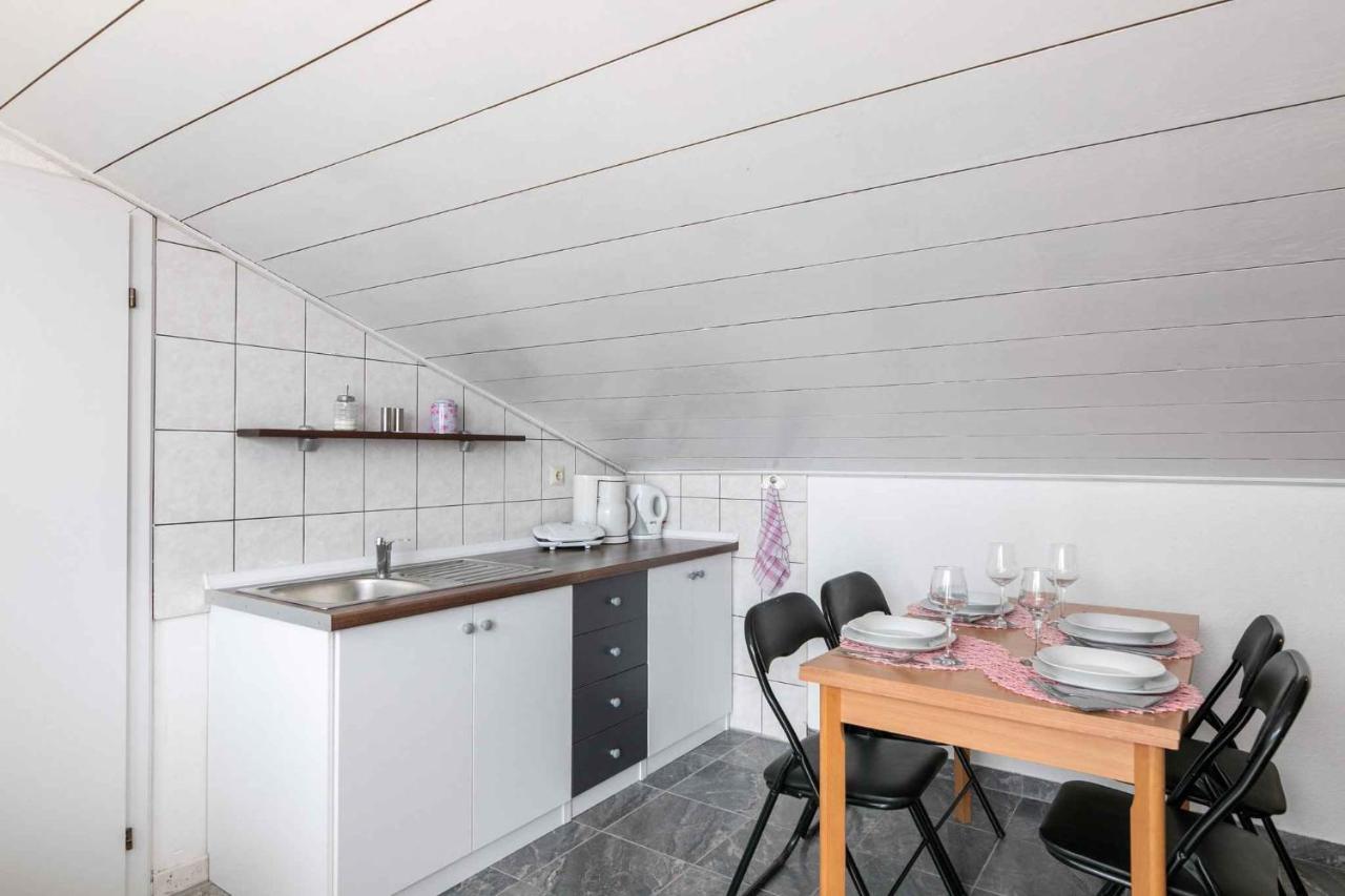 Apartment In Crikvenica 39210 Εξωτερικό φωτογραφία
